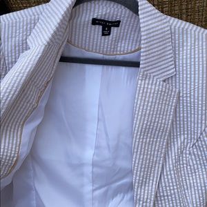 NWOT linen strip blazer perfect for summer